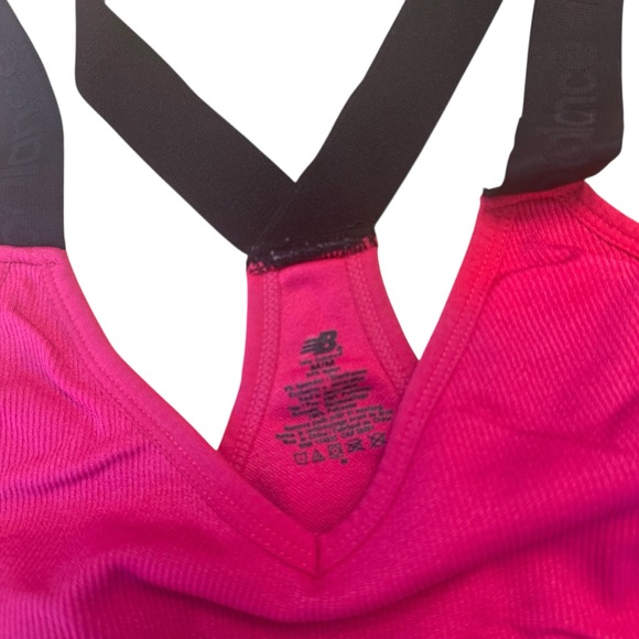 New Balance Pink Seamless Racerback Sports Bra Logo Flaw Women’s Size M GUC Yoga - Picture 6 of 9